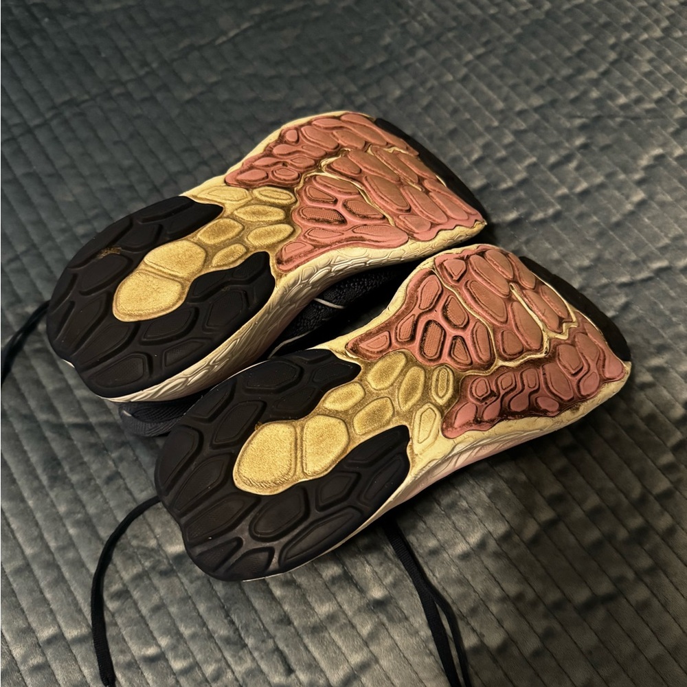 Shoes - Picture 3 of 6